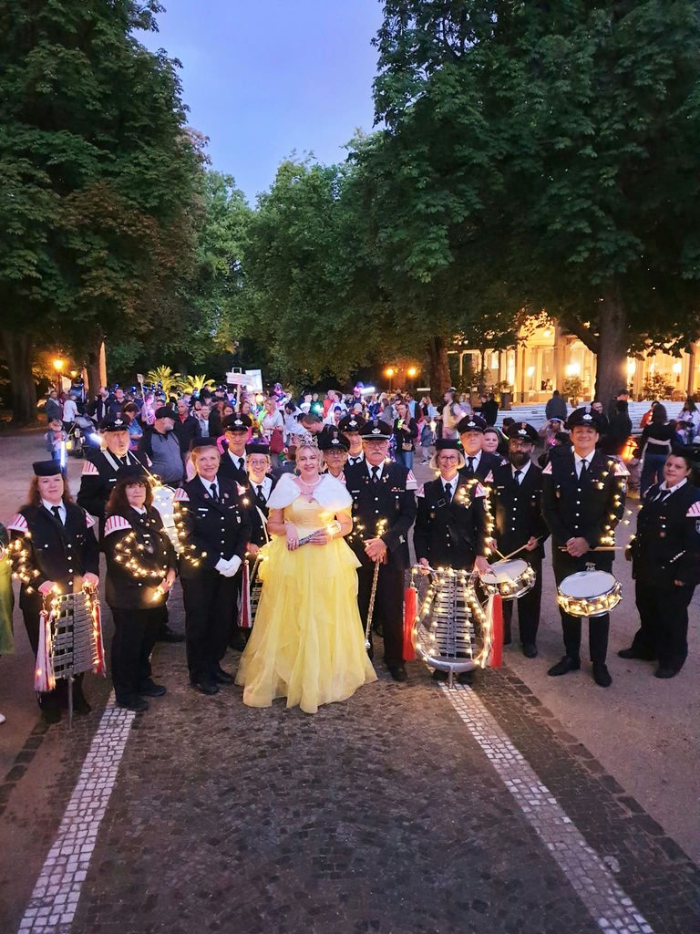 Laternenfest 768x1024 1 -